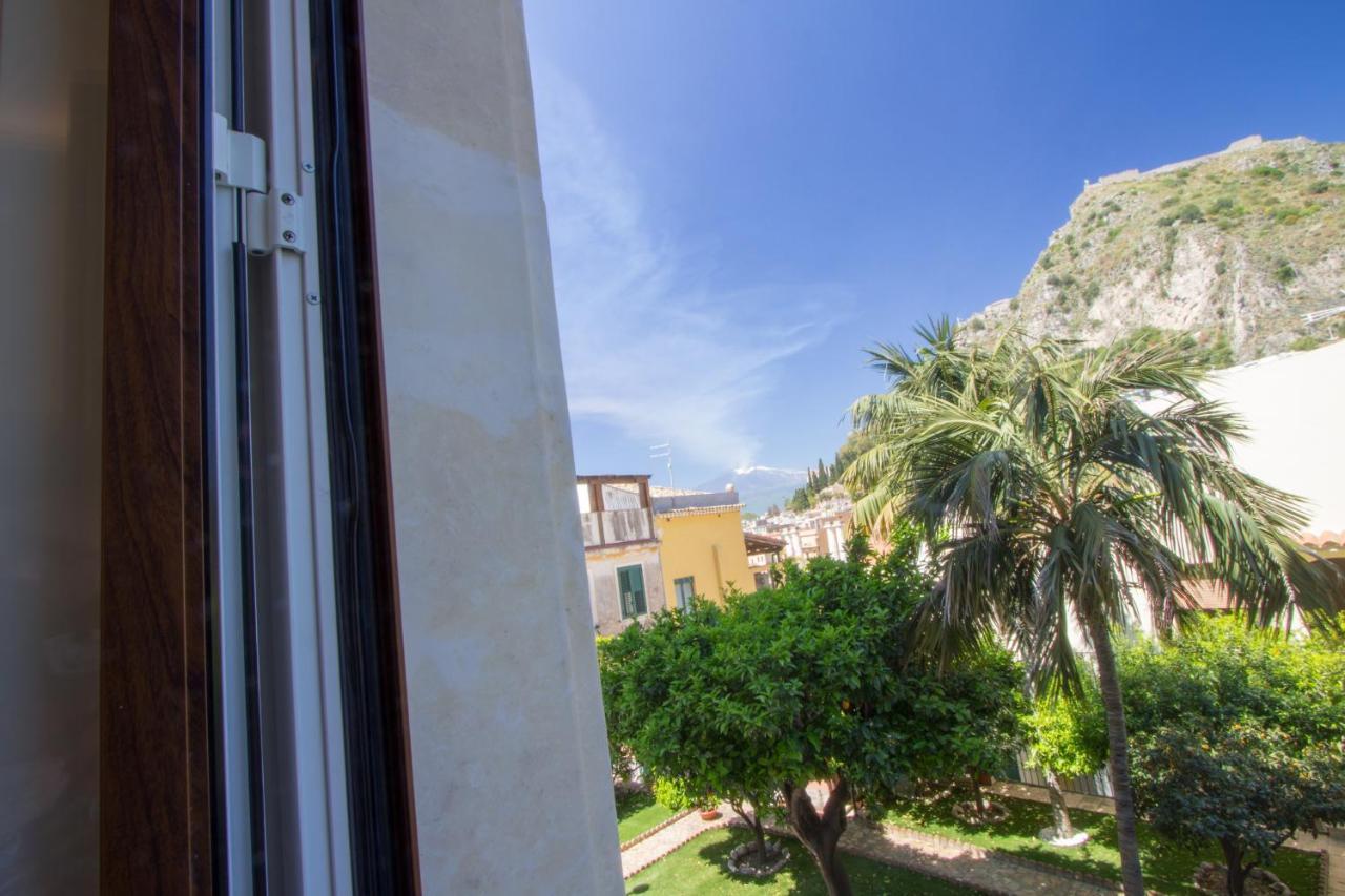 Villa Valverde Apartments E B&B Taormina Kültér fotó